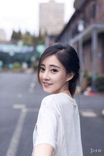 凌音阁吃瓜小妹小说免费阅读,吃瓜小妹的奇幻瓜田之旅 第3张 凌音阁吃瓜小妹小说免费阅读,吃瓜小妹的奇幻瓜田之旅 第3张